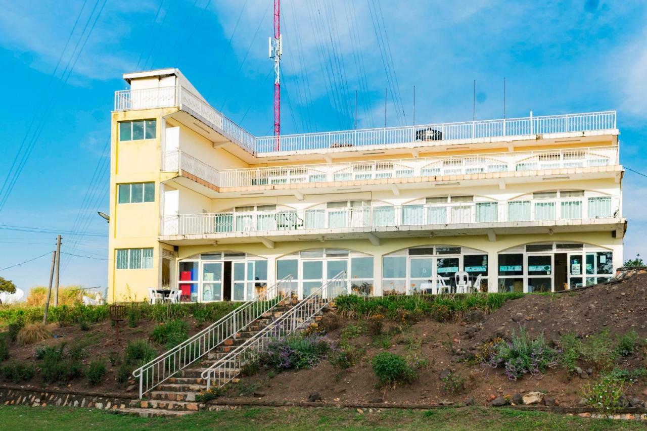 Sunrise Apartments Hotel Fort Portal Bagian luar foto