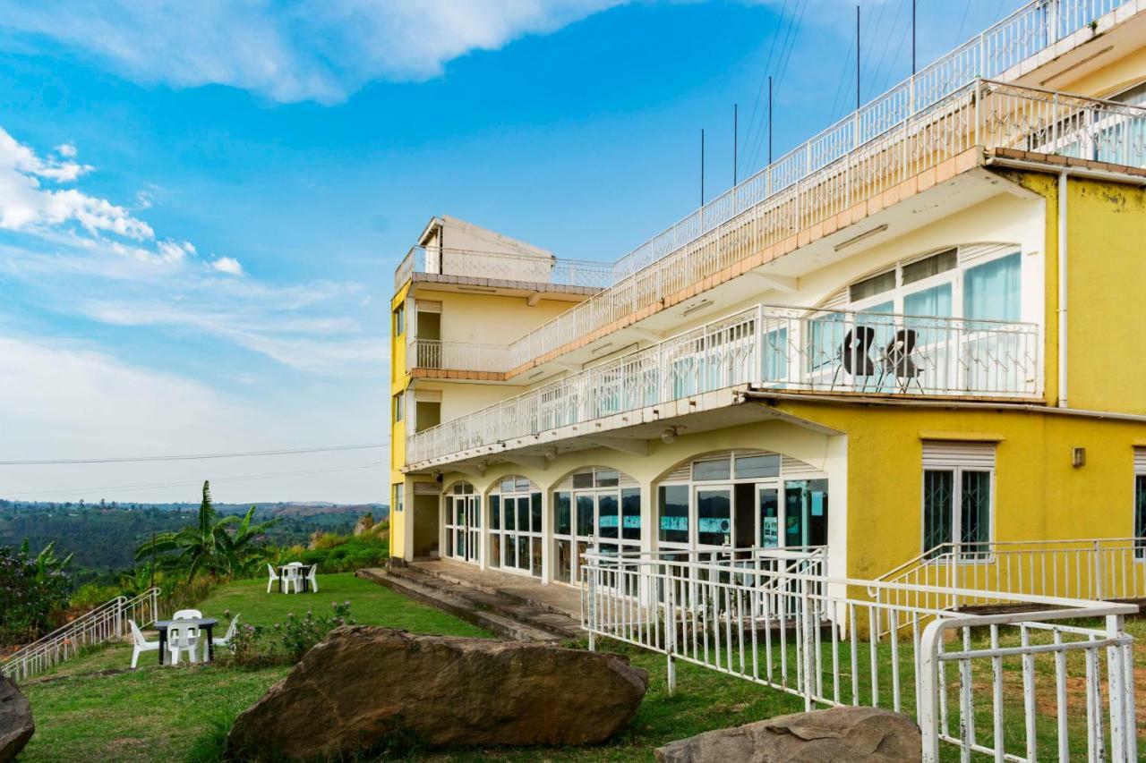 Sunrise Apartments Hotel Fort Portal Bagian luar foto