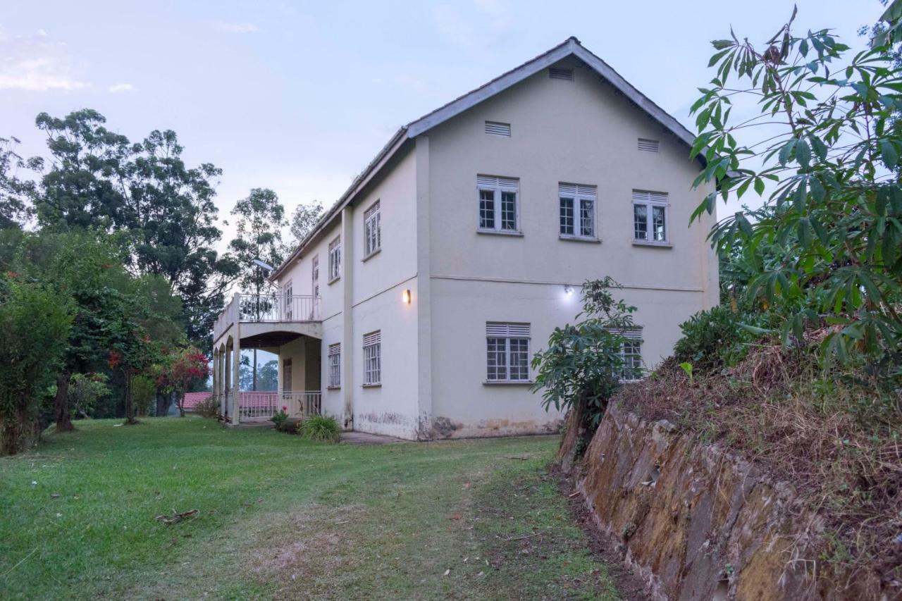 Sunrise Apartments Hotel Fort Portal Bagian luar foto