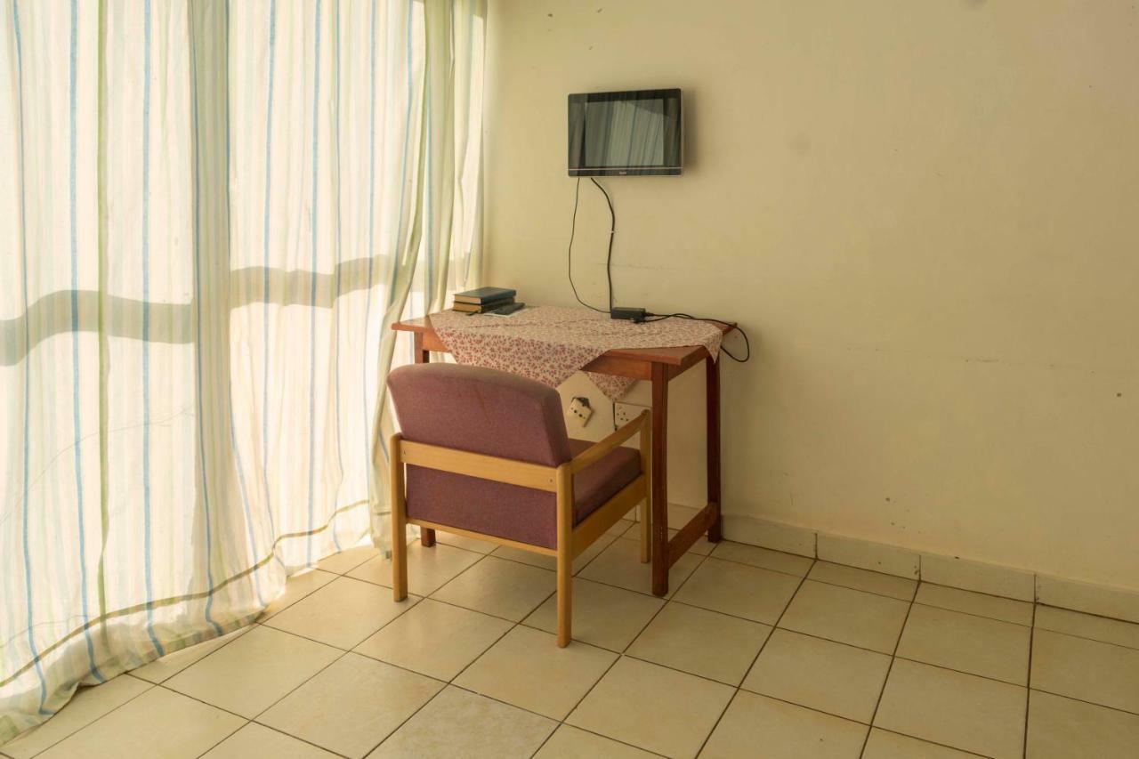 Sunrise Apartments Hotel Fort Portal Bagian luar foto